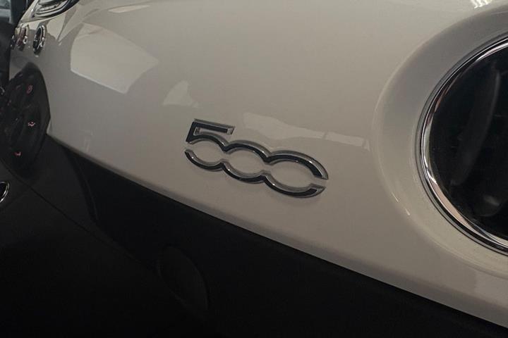 Grøn Fiat 500 fra 2020