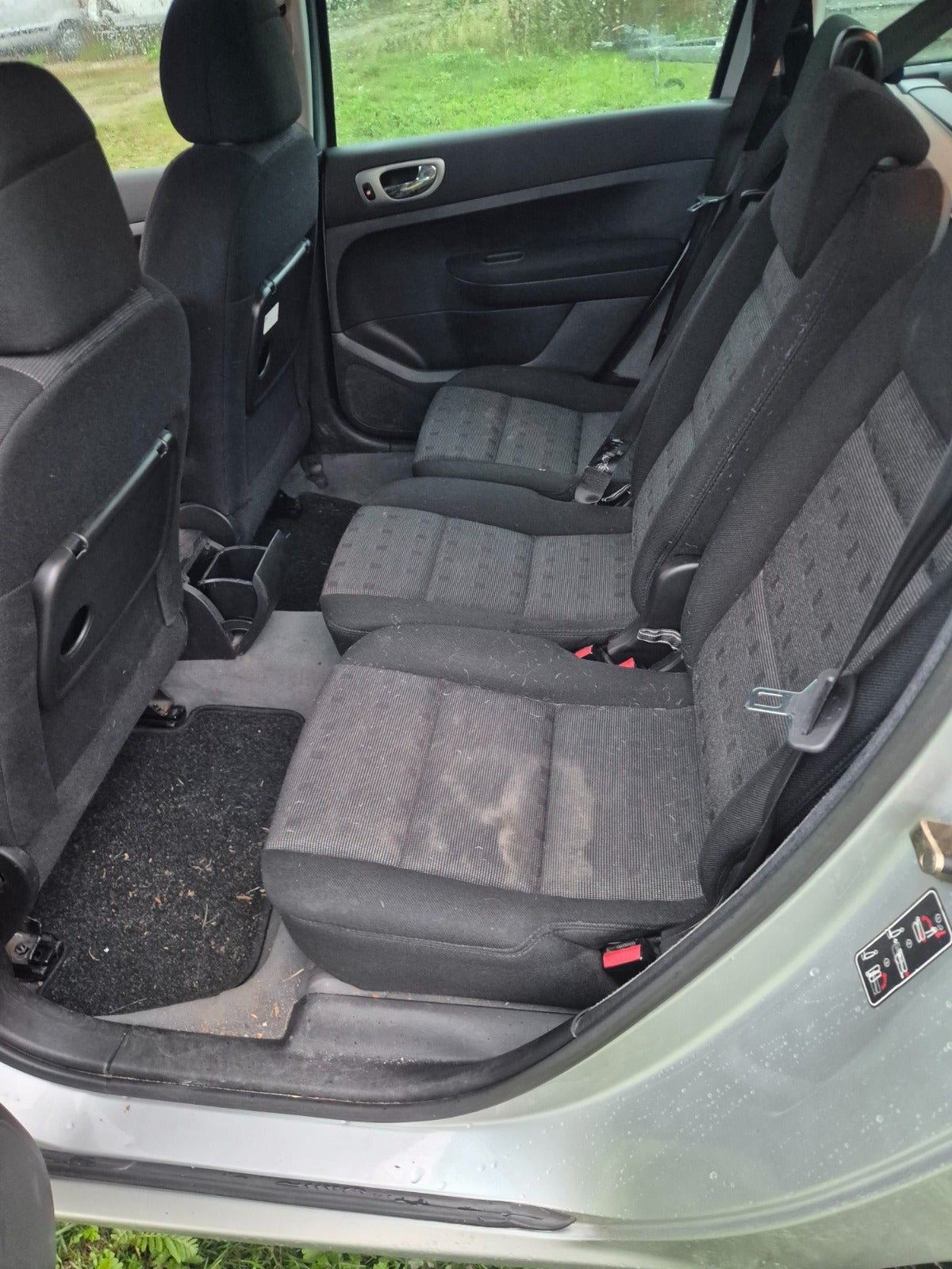 Sølv Peugeot 307 fra 2003