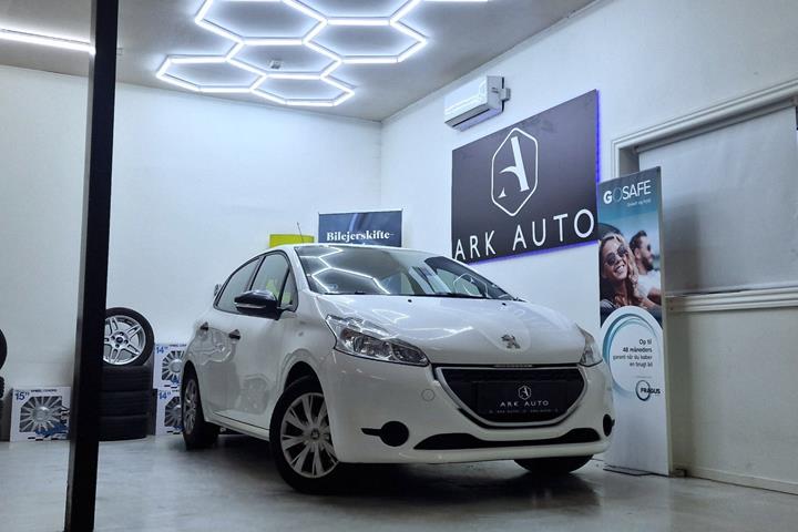 undefined Peugeot 208 fra 2012
