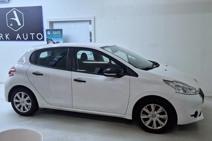 undefined Peugeot 208 fra 2012