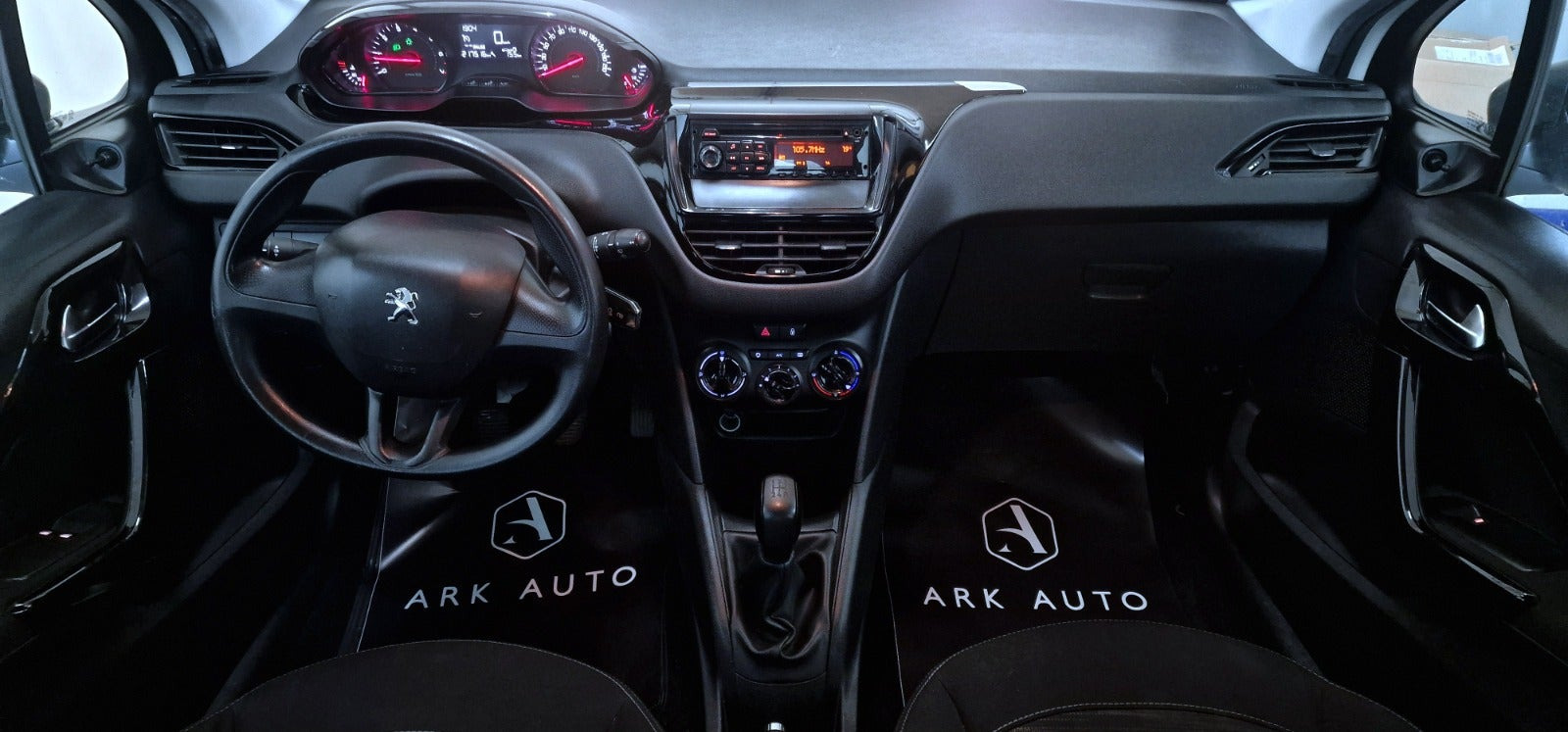 undefined Peugeot 208 fra 2012
