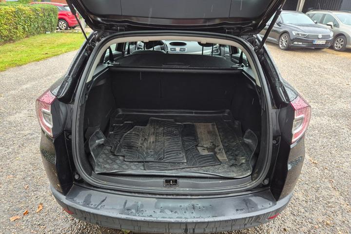 Grøn Renault Megane III fra 2011