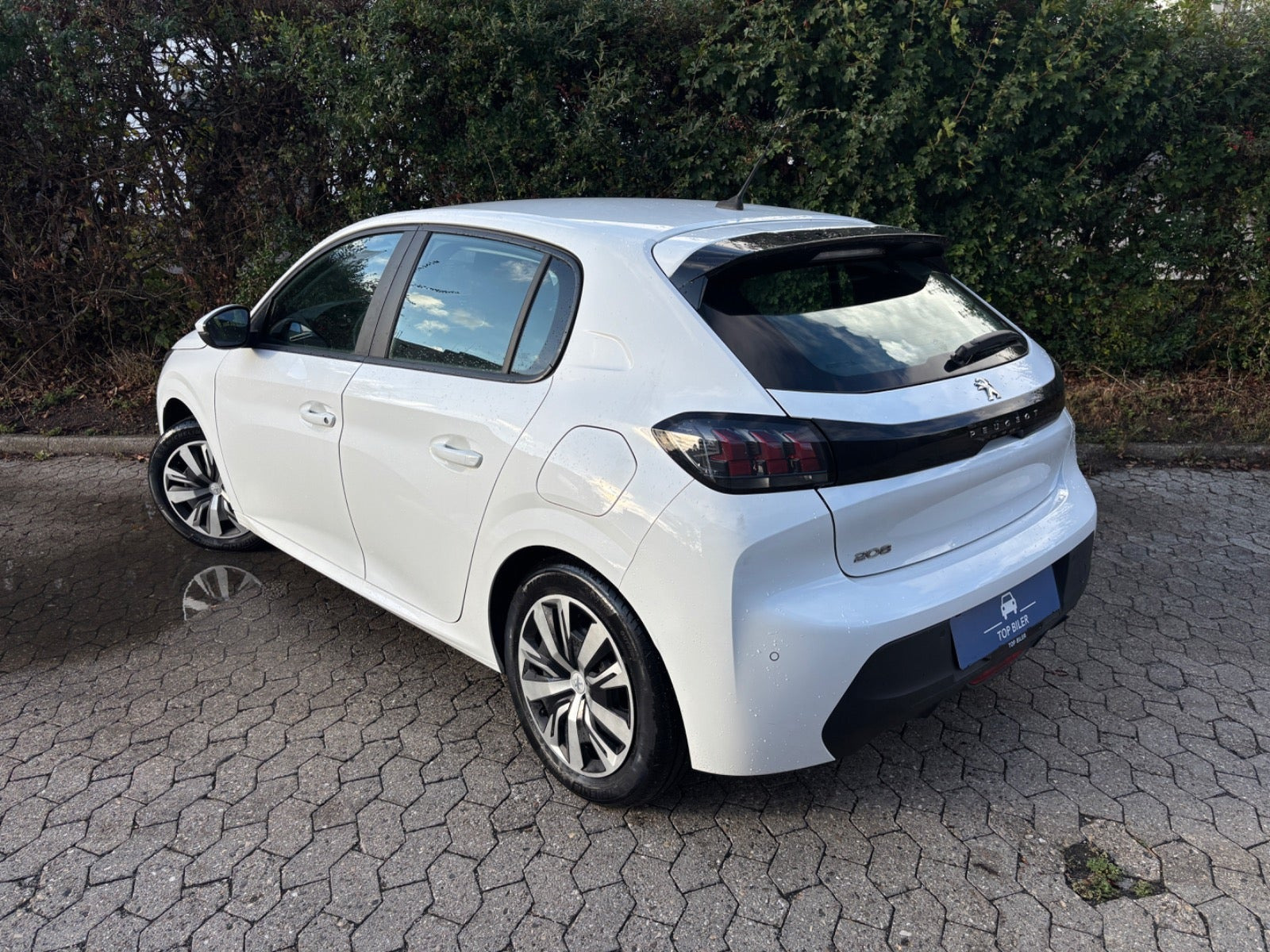 undefined Peugeot 208 fra 2020