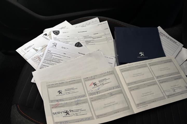 undefined Peugeot 208 fra 2020