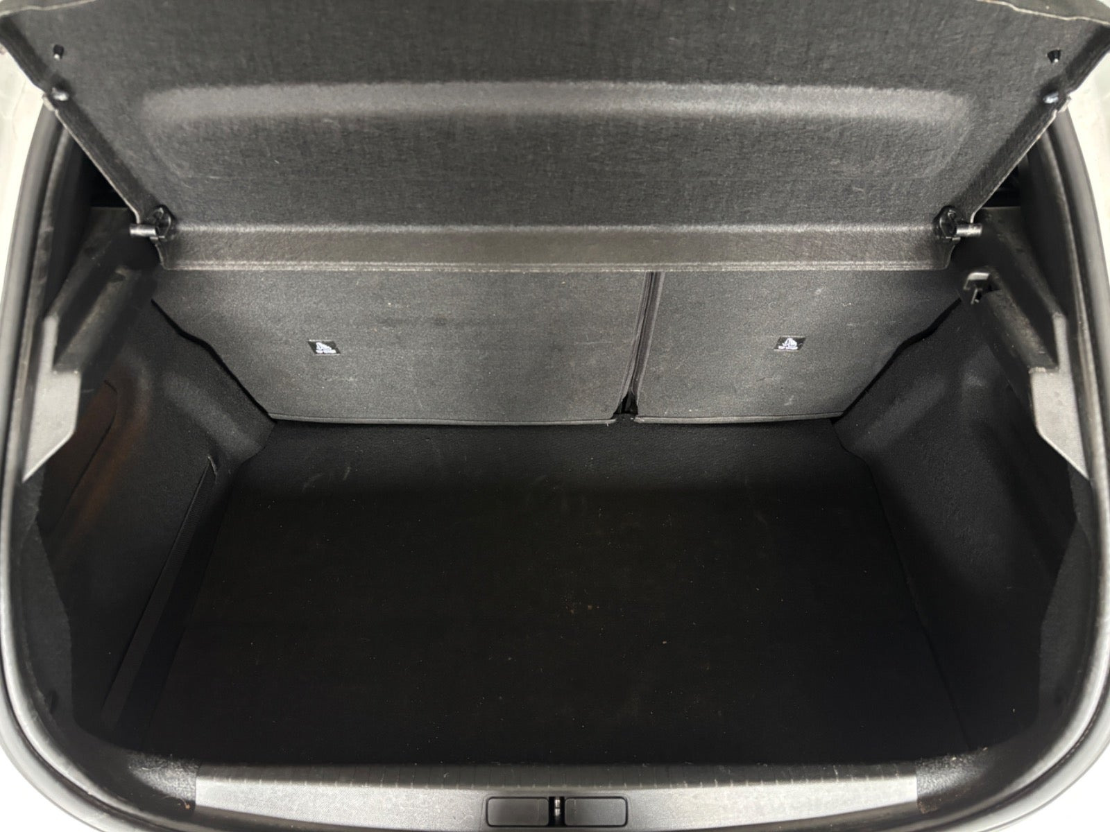 undefined Peugeot 208 fra 2020