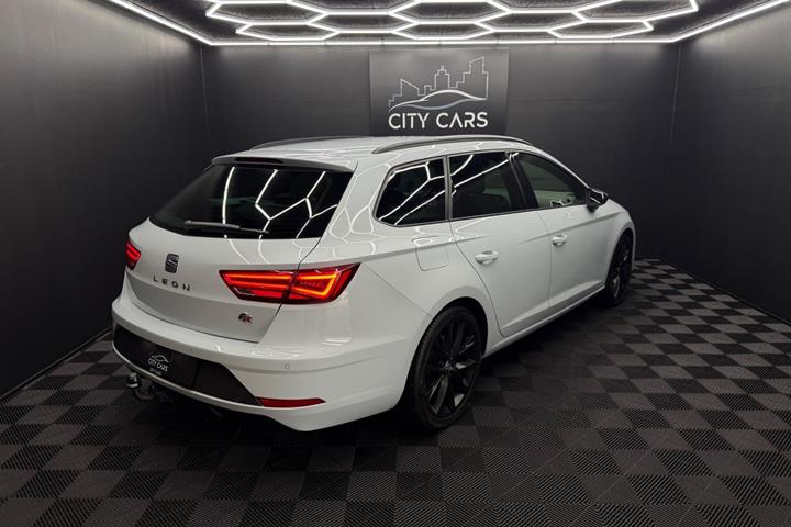 Grå Seat Leon fra 2020