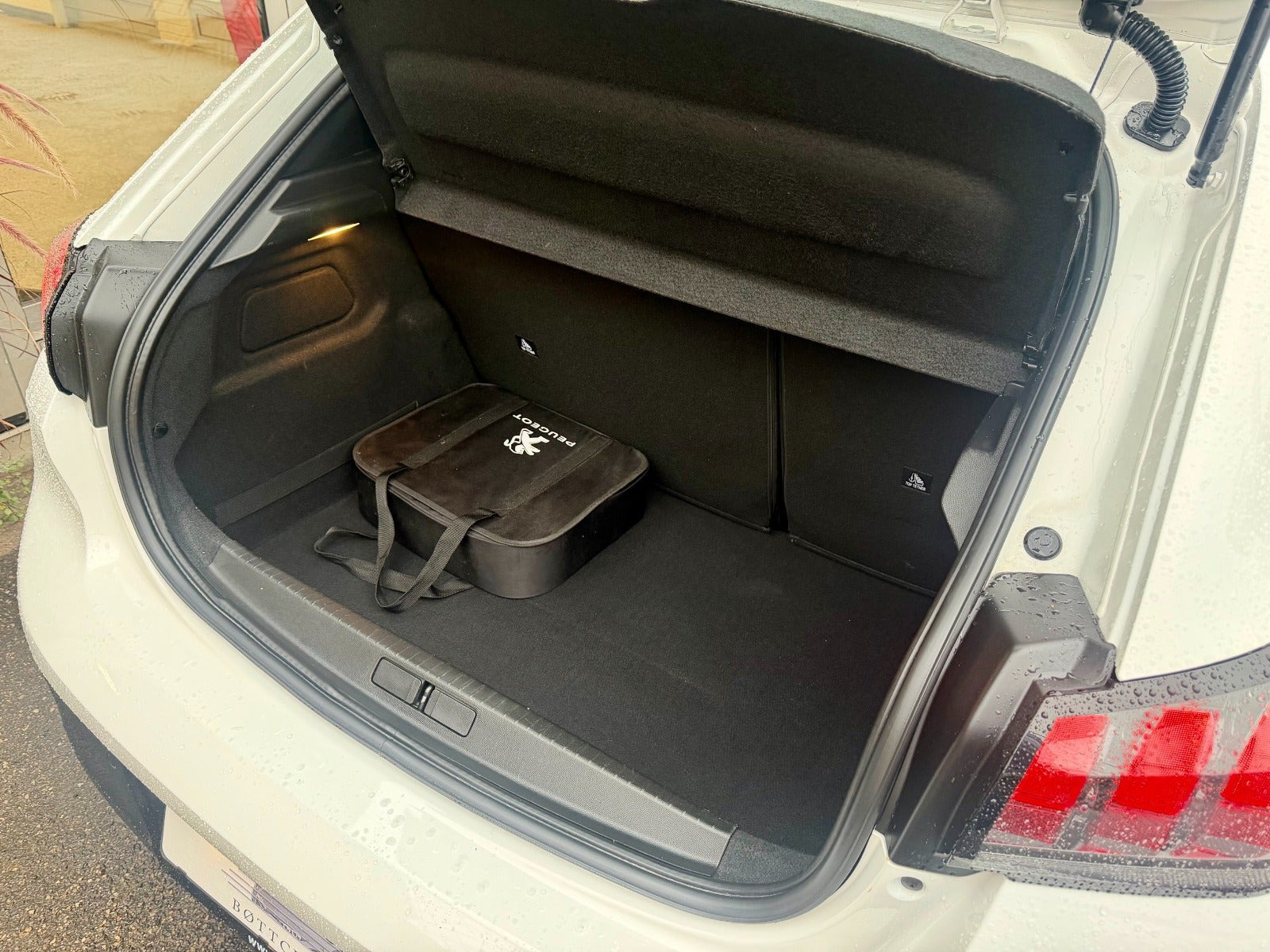 undefined Peugeot e-208 fra 2022