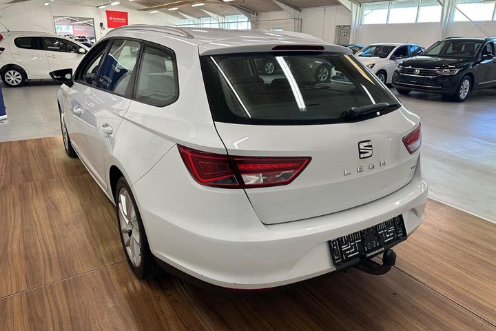 Hvid Seat Leon fra 2015
