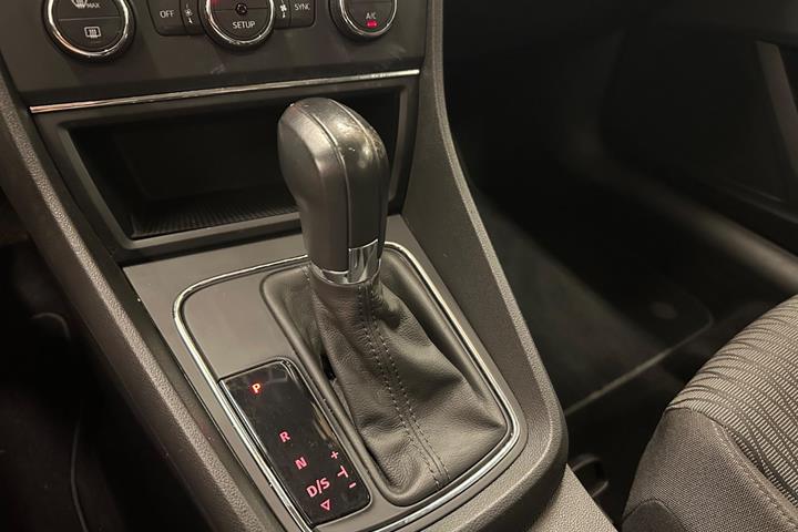 Hvid Seat Leon fra 2015