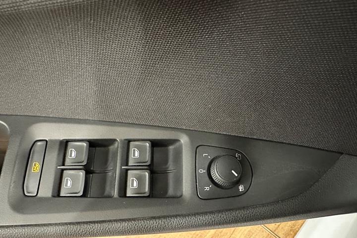 Hvid Seat Leon fra 2015