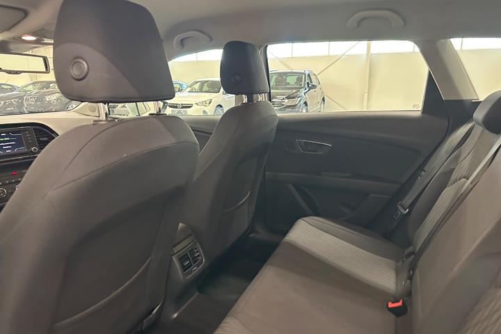 Hvid Seat Leon fra 2015