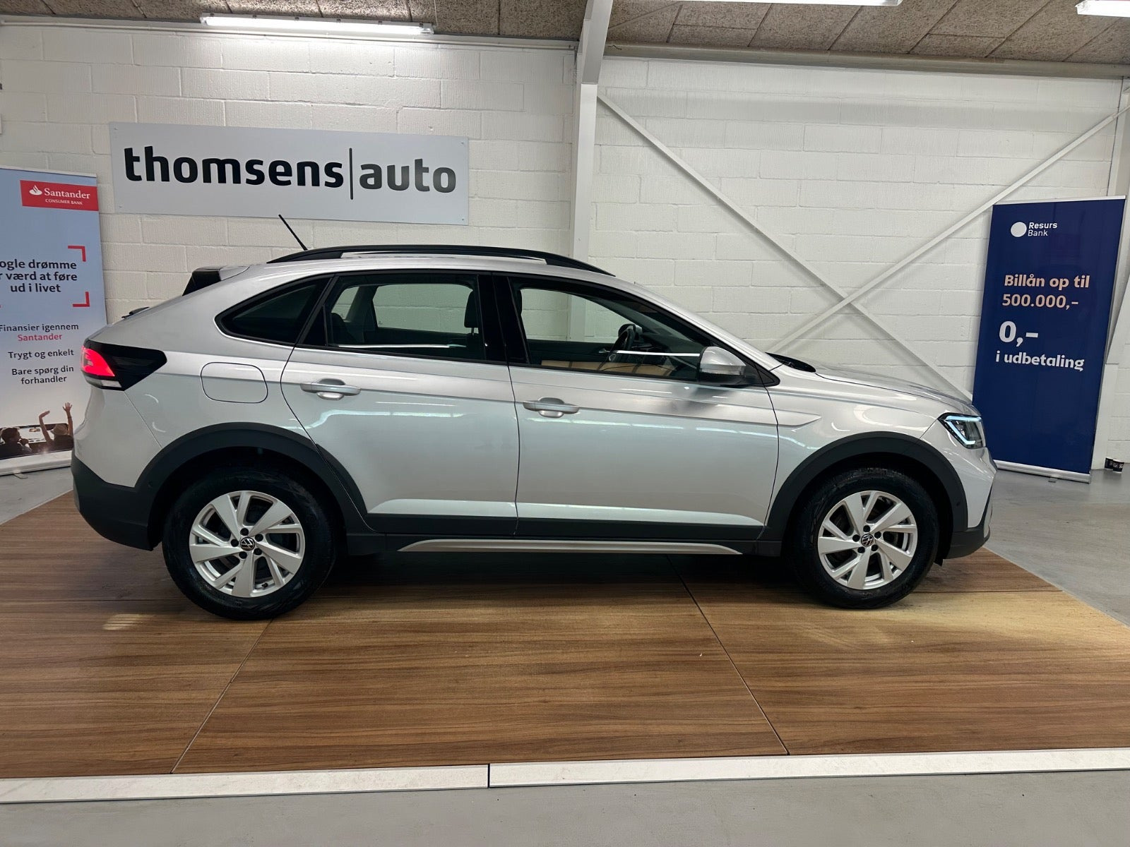 Sølv VW Taigo fra 2022