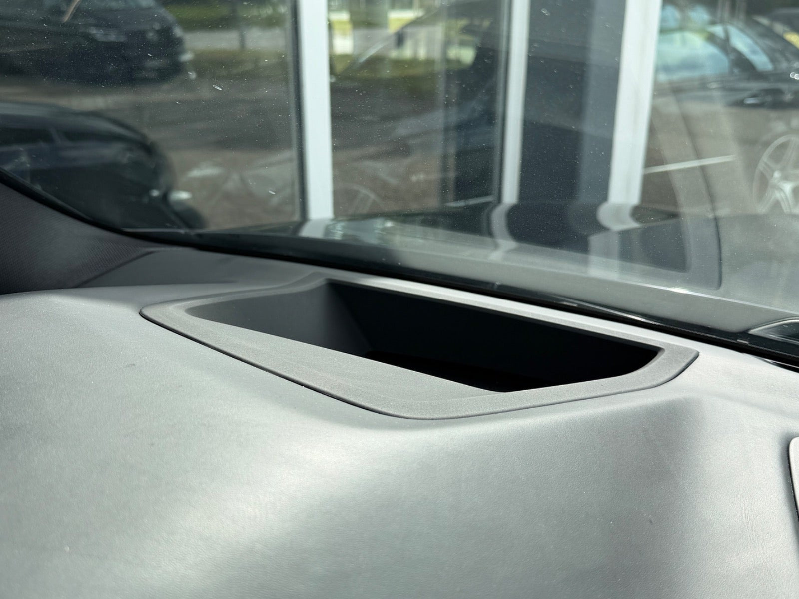 Sort BMW X5 fra 2023