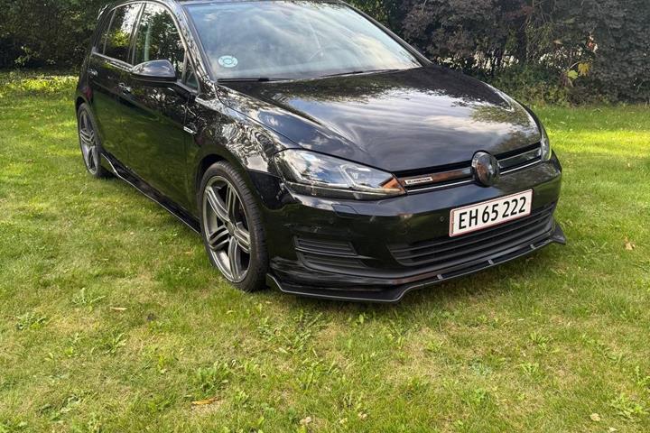 Sort VW Golf fra 2015