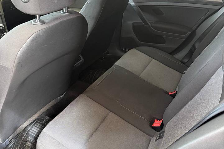 Sort VW Golf fra 2015