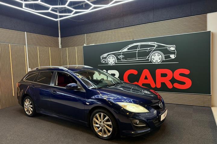 Blå Mazda 6 fra 2011