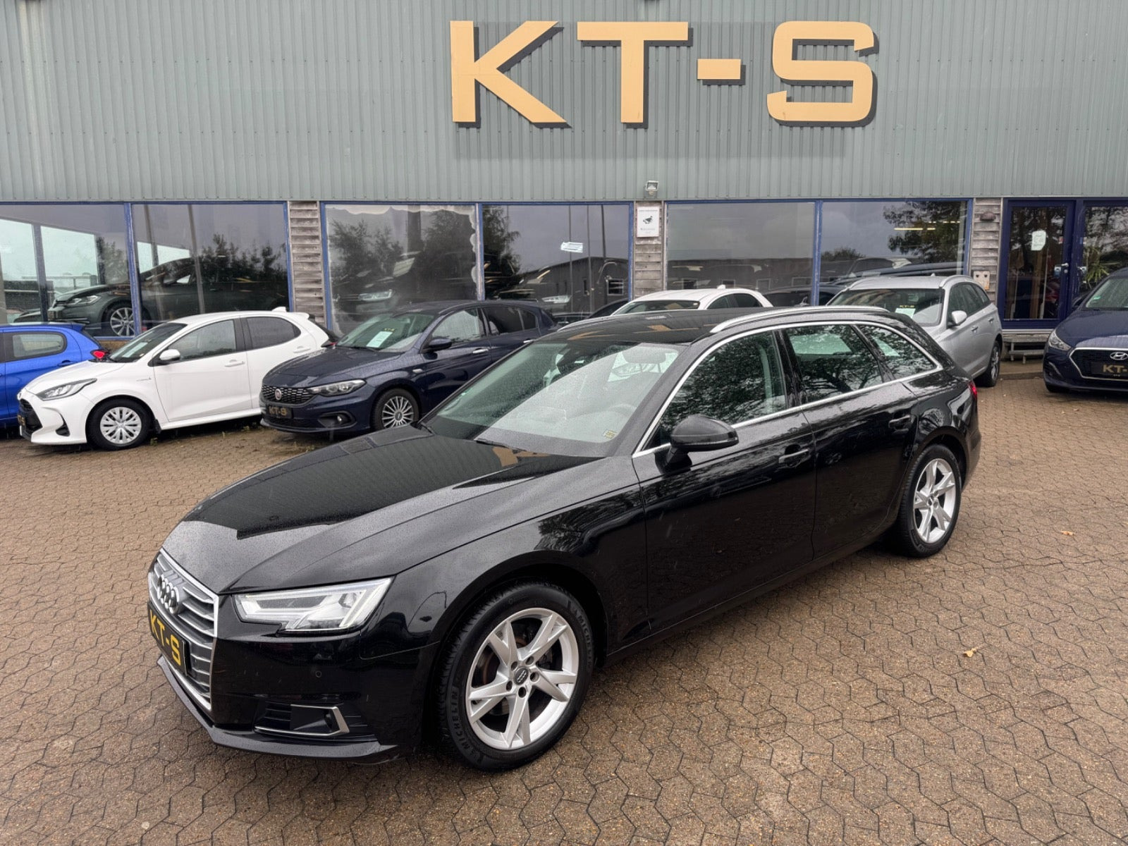 Sort Audi A4 fra 2018
