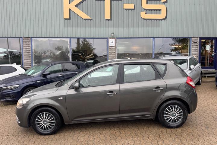 undefined Kia Ceed fra 2012