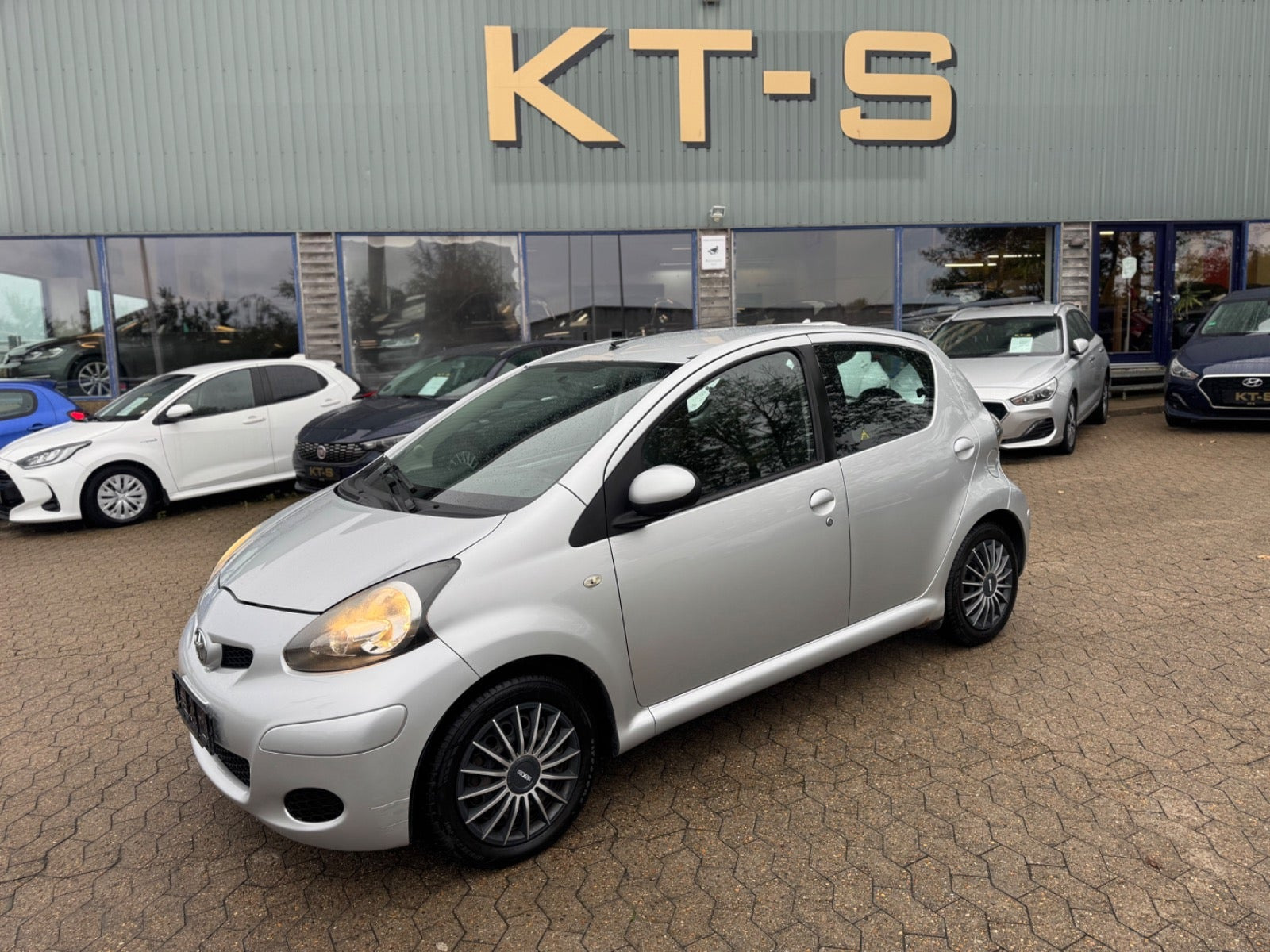 undefined Toyota Aygo fra 2010