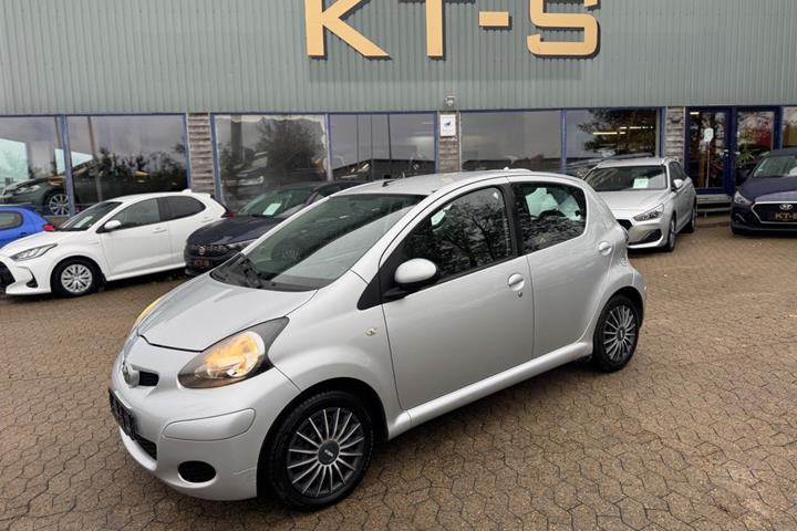 undefined Toyota Aygo fra 2010