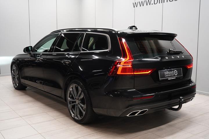Sort Volvo V60 fra 2019
