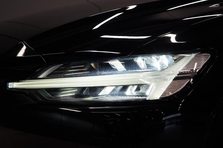 Sort Volvo V60 fra 2019