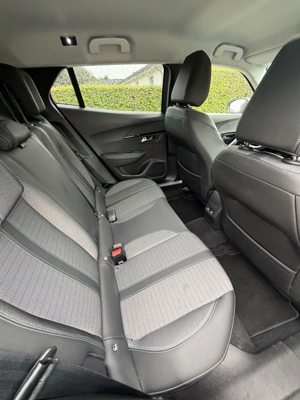 undefined Peugeot 2008 fra 2022