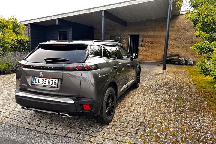 undefined Peugeot 2008 fra 2022