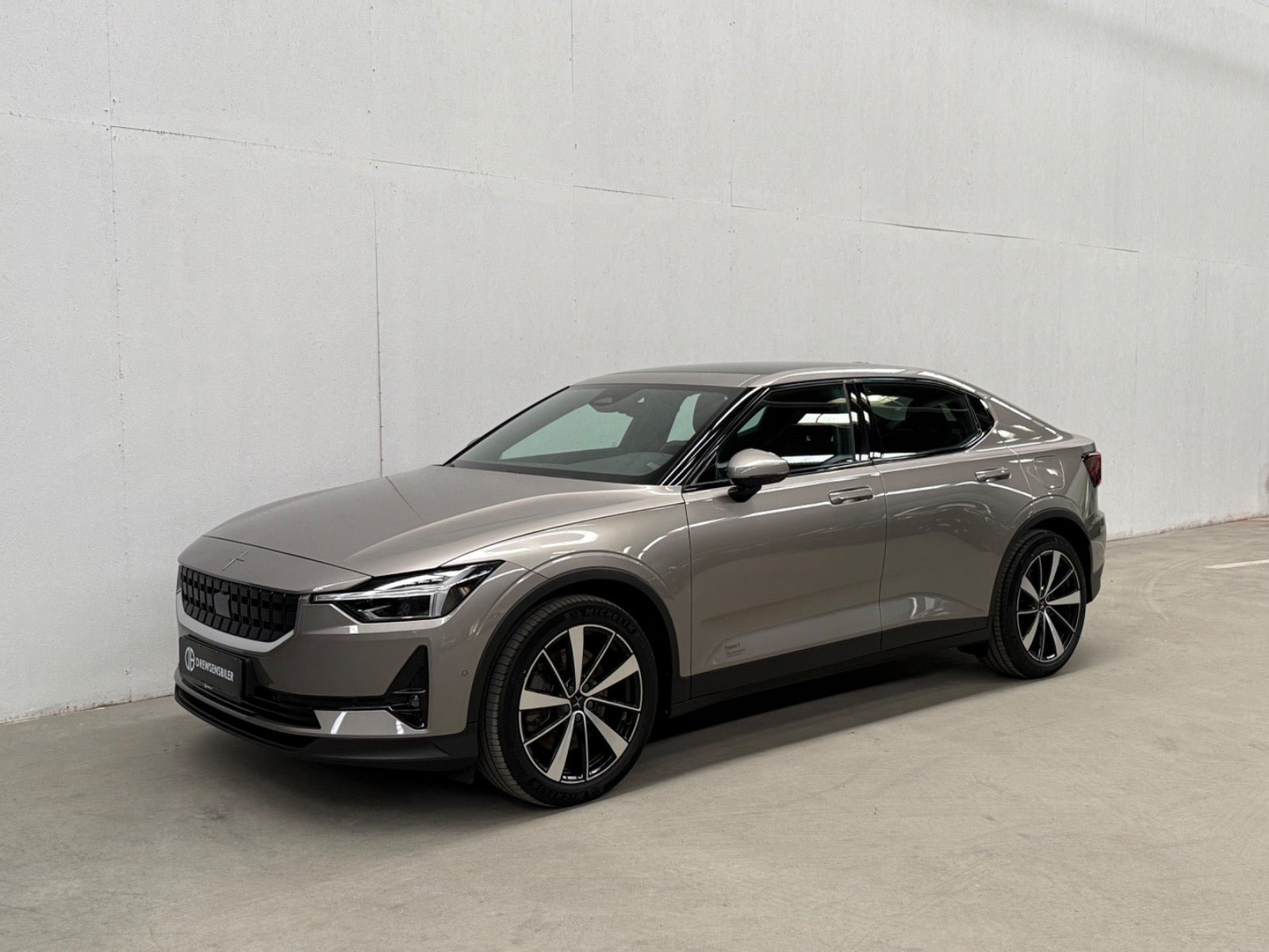 Orange Polestar 2 fra 2022