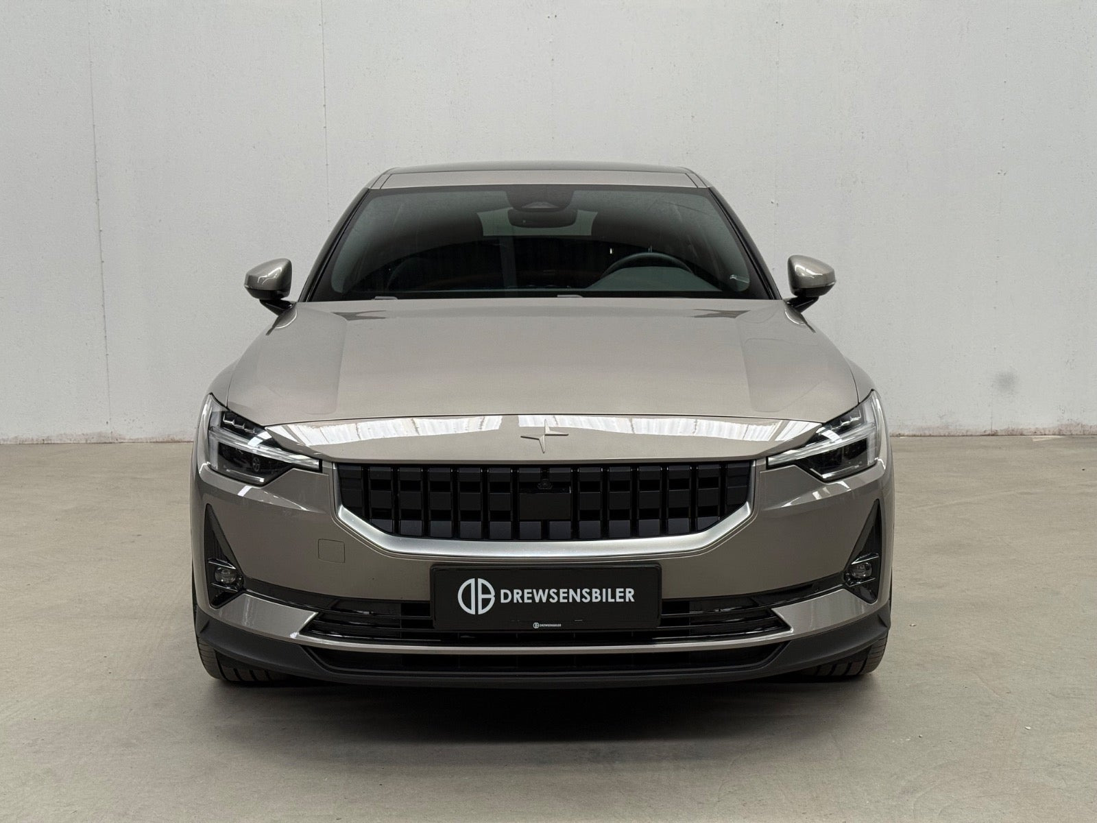 Orange Polestar 2 fra 2022