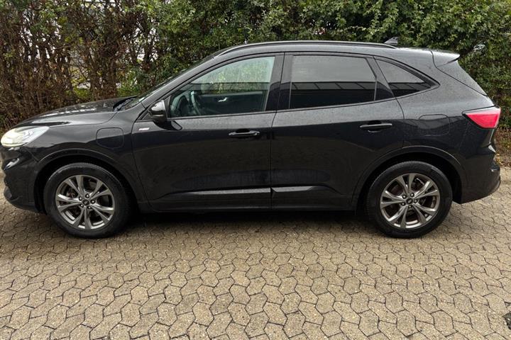 Grøn Ford Kuga fra 2020