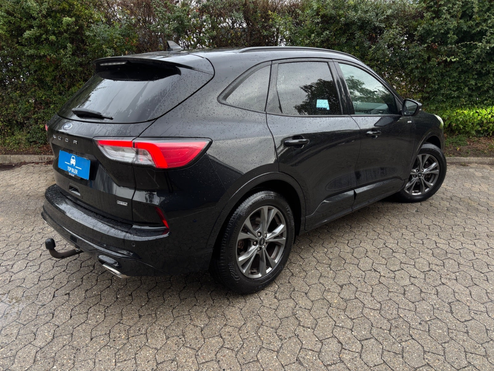 Grøn Ford Kuga fra 2020