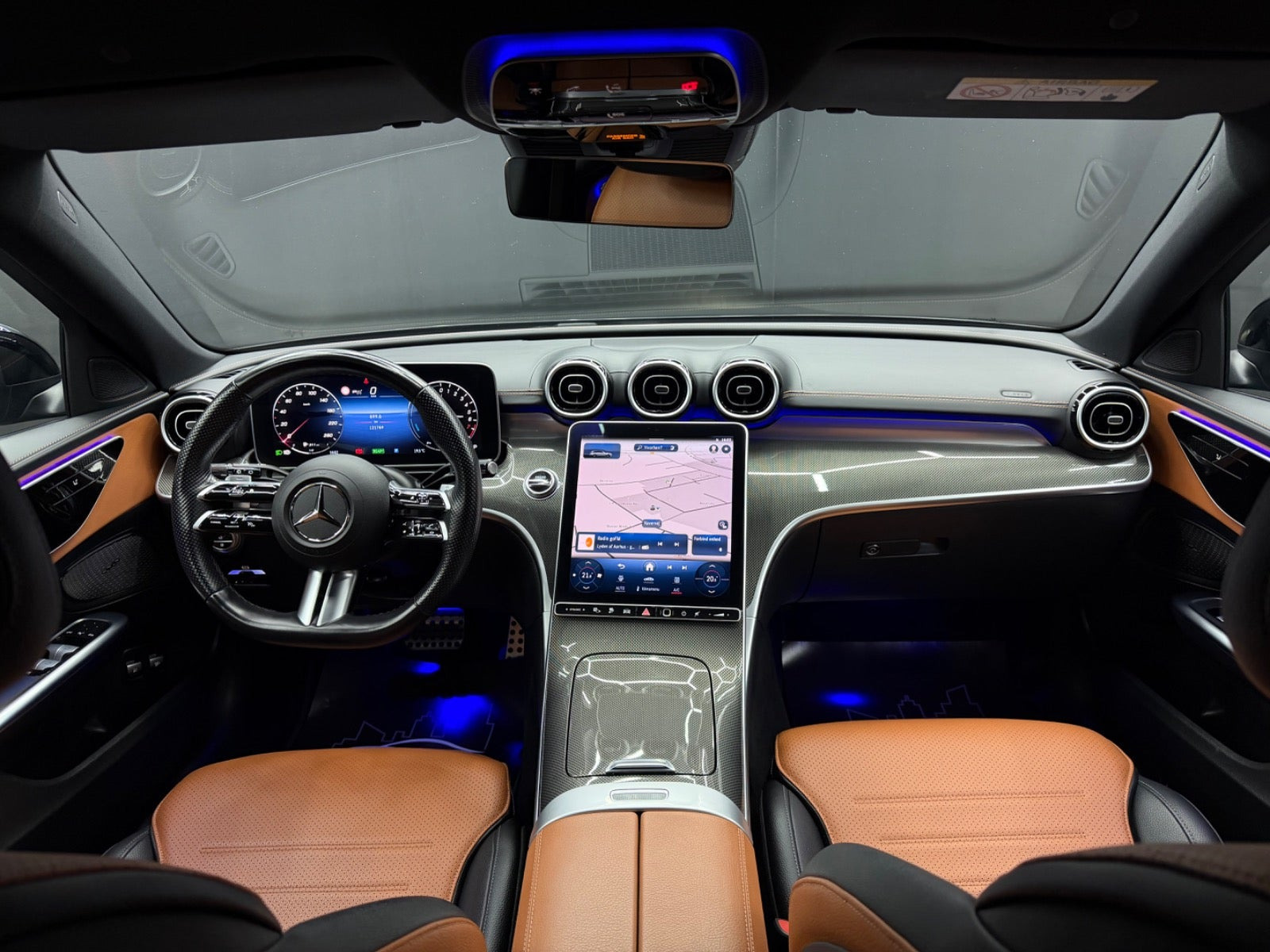 Sort Mercedes C300 e fra 2023