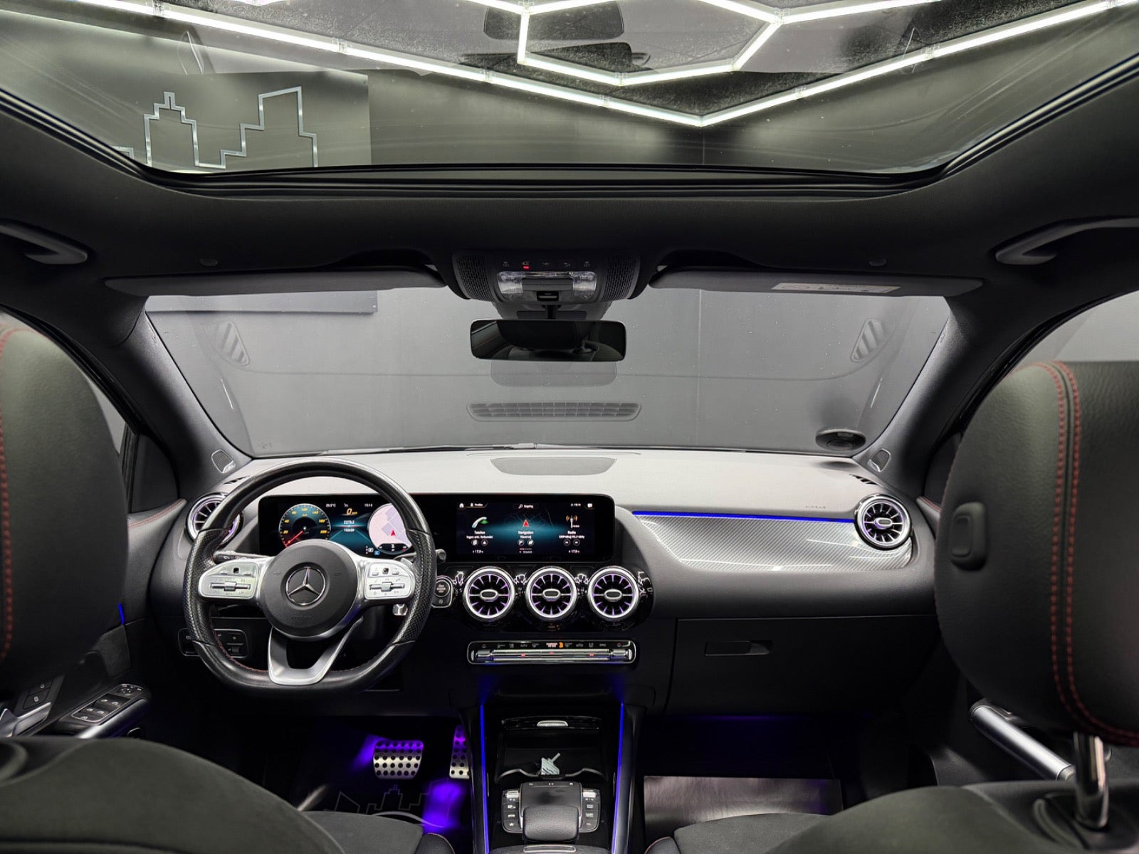 Sort Mercedes GLA220 d fra 2021