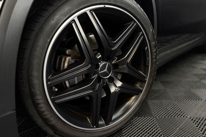 Sort Mercedes GLA220 d fra 2021