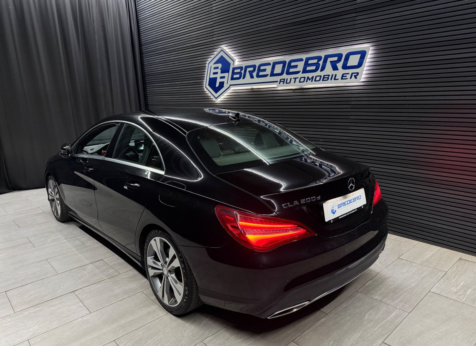 Sort Mercedes CLA200 d fra 2016