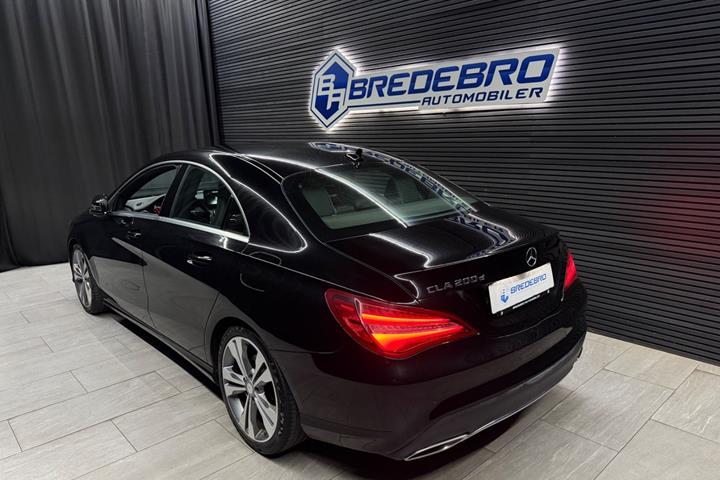 Sort Mercedes CLA200 d fra 2016