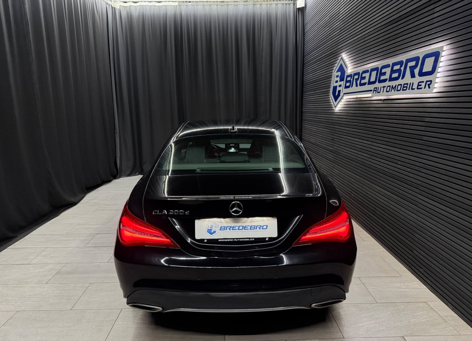 Sort Mercedes CLA200 d fra 2016