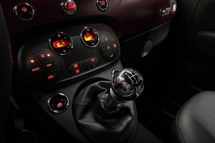 Sort Fiat 500C fra 2020