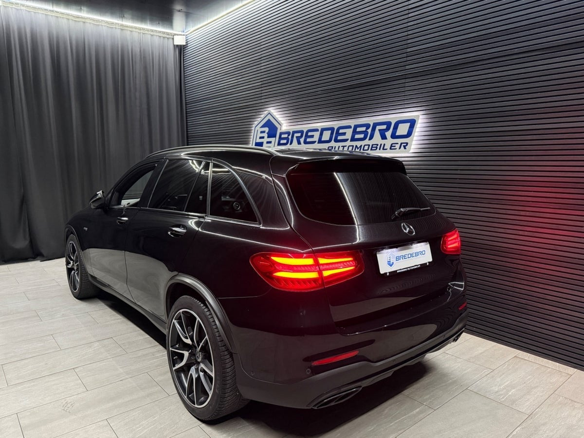 Sort Mercedes GLC43 fra 2017