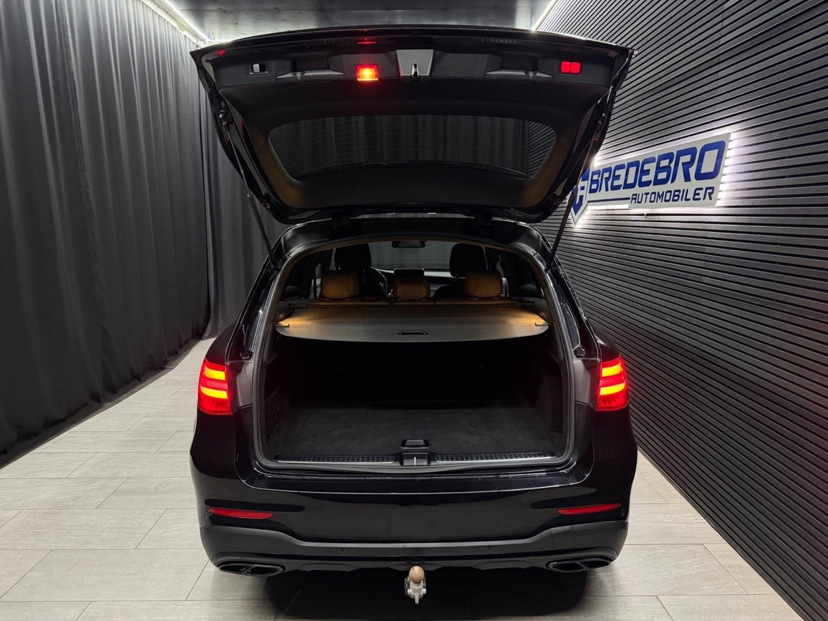Sort Mercedes GLC43 fra 2017
