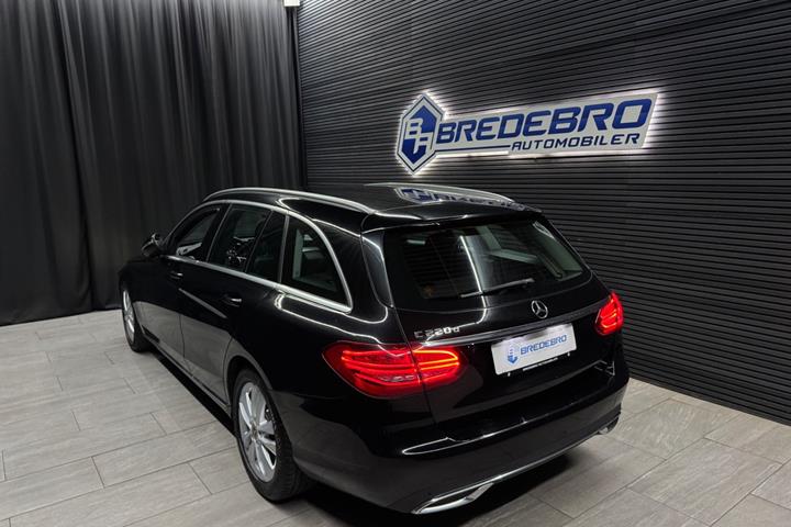 Sort Mercedes C220 d fra 2018