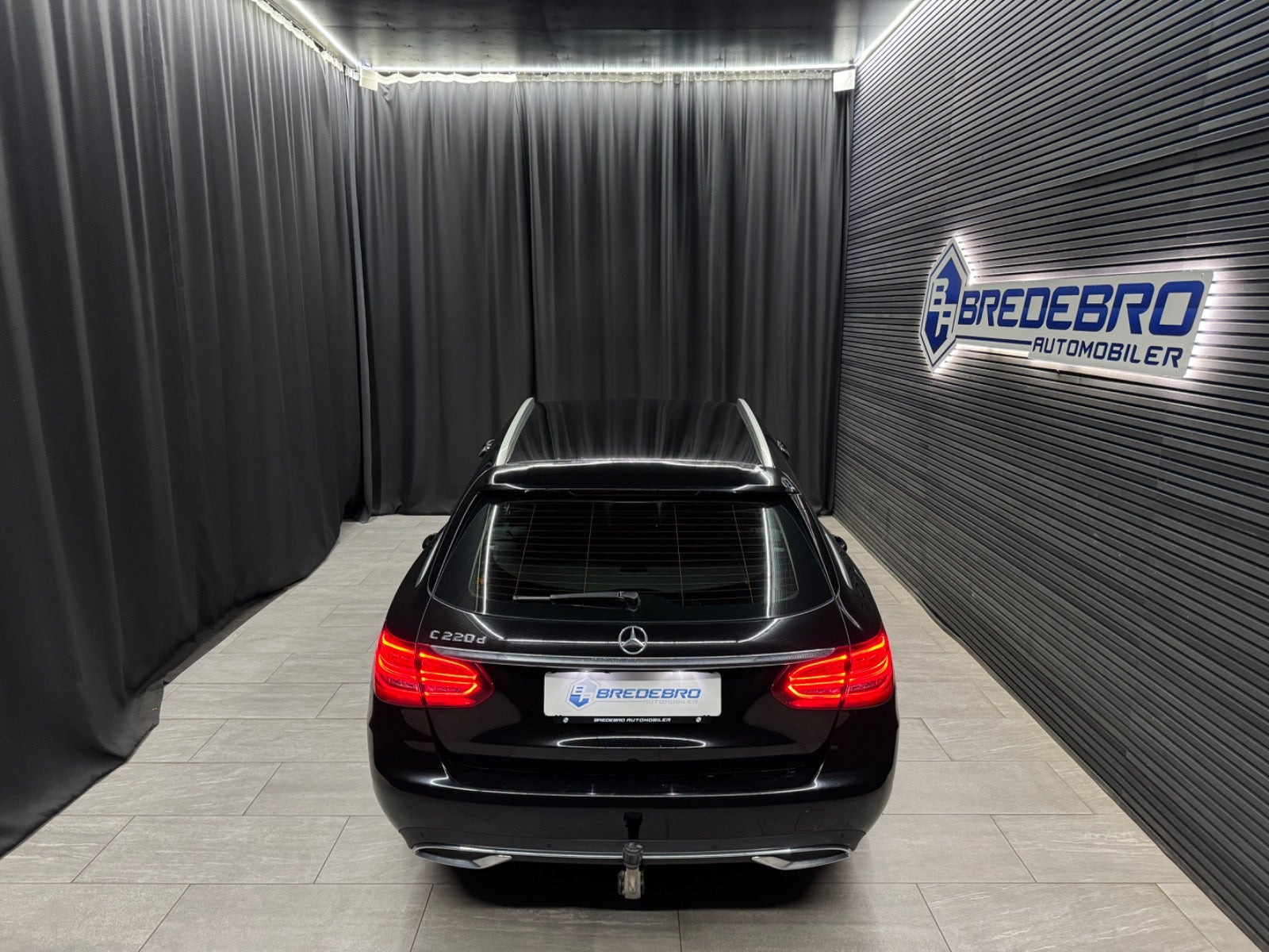 Sort Mercedes C220 d fra 2018