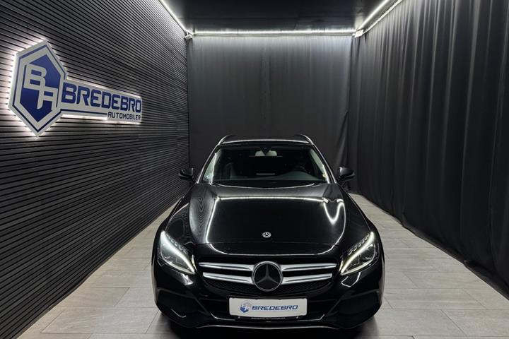 Sort Mercedes C220 d fra 2017
