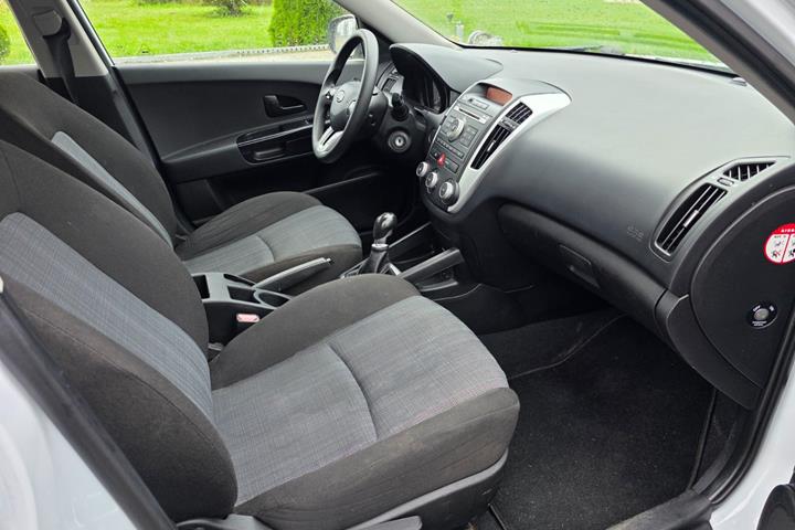 undefined Kia Ceed fra 2011