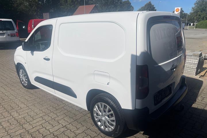 Hvid Citroën Berlingo fra 2019