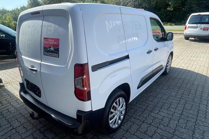 Hvid Citroën Berlingo fra 2019