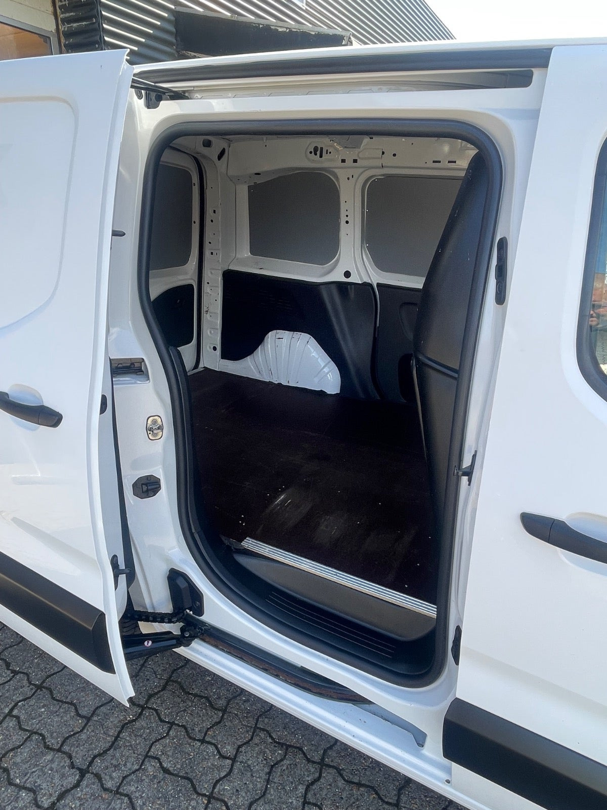 Hvid Citroën Berlingo fra 2019