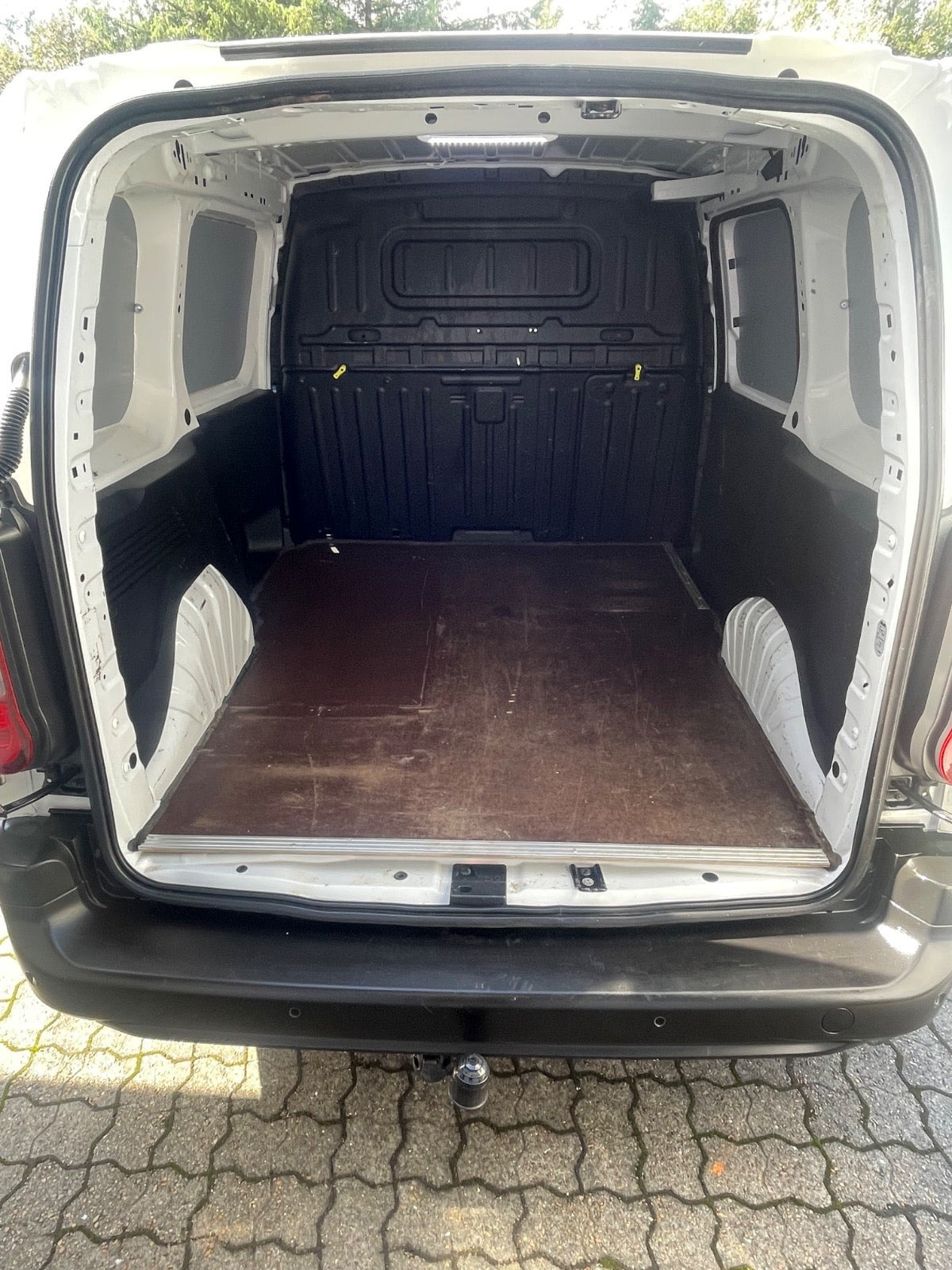 Hvid Citroën Berlingo fra 2019