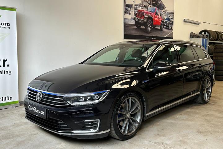 Sort VW Passat fra 2018